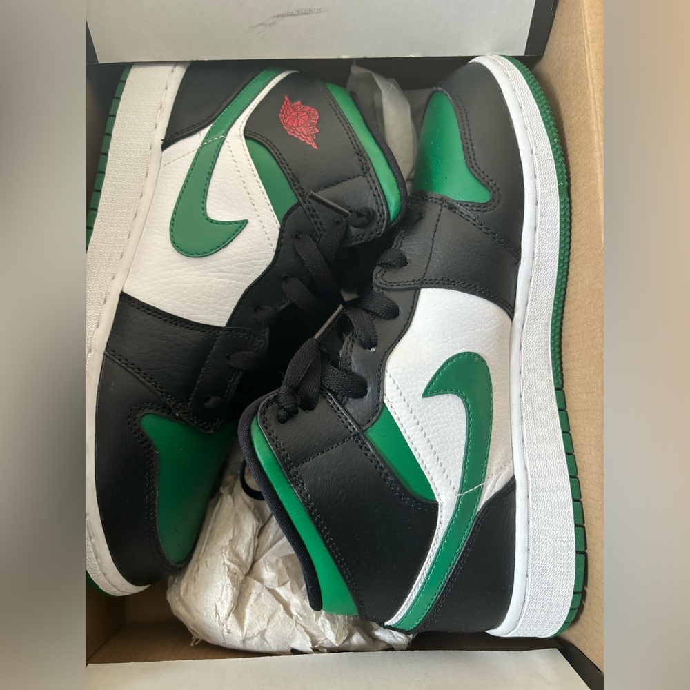 Jordan 1s women’s 6.5